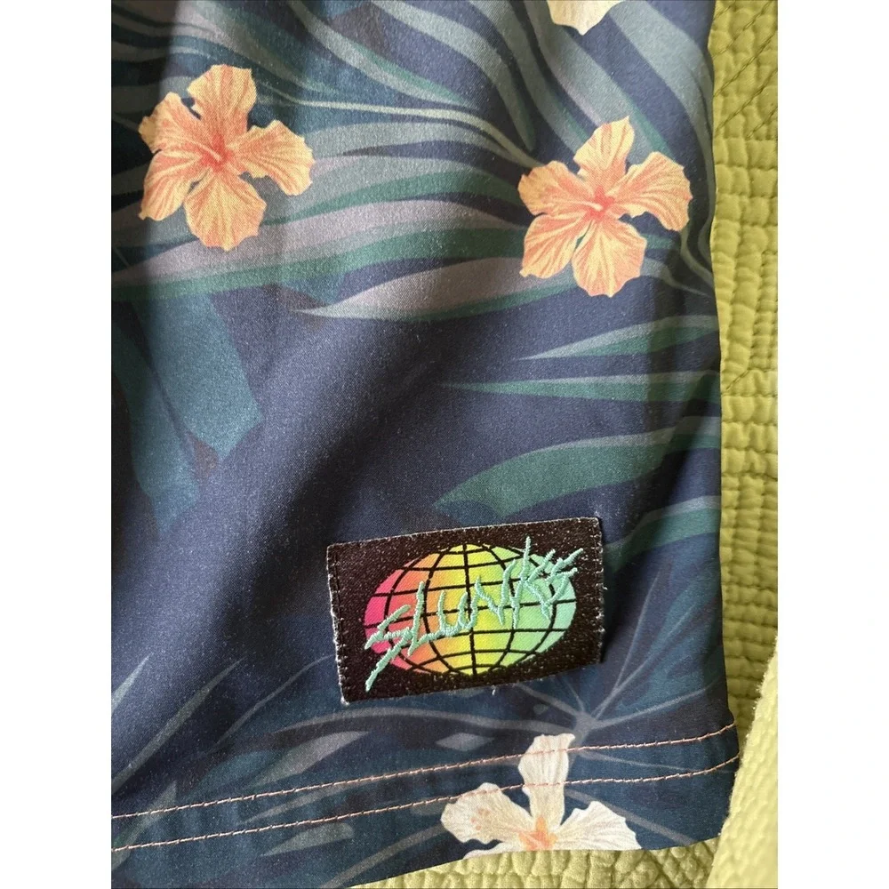Slunks Men's M Blue Floral Pulse Volleyball Club Athletic Shorts: Floral
